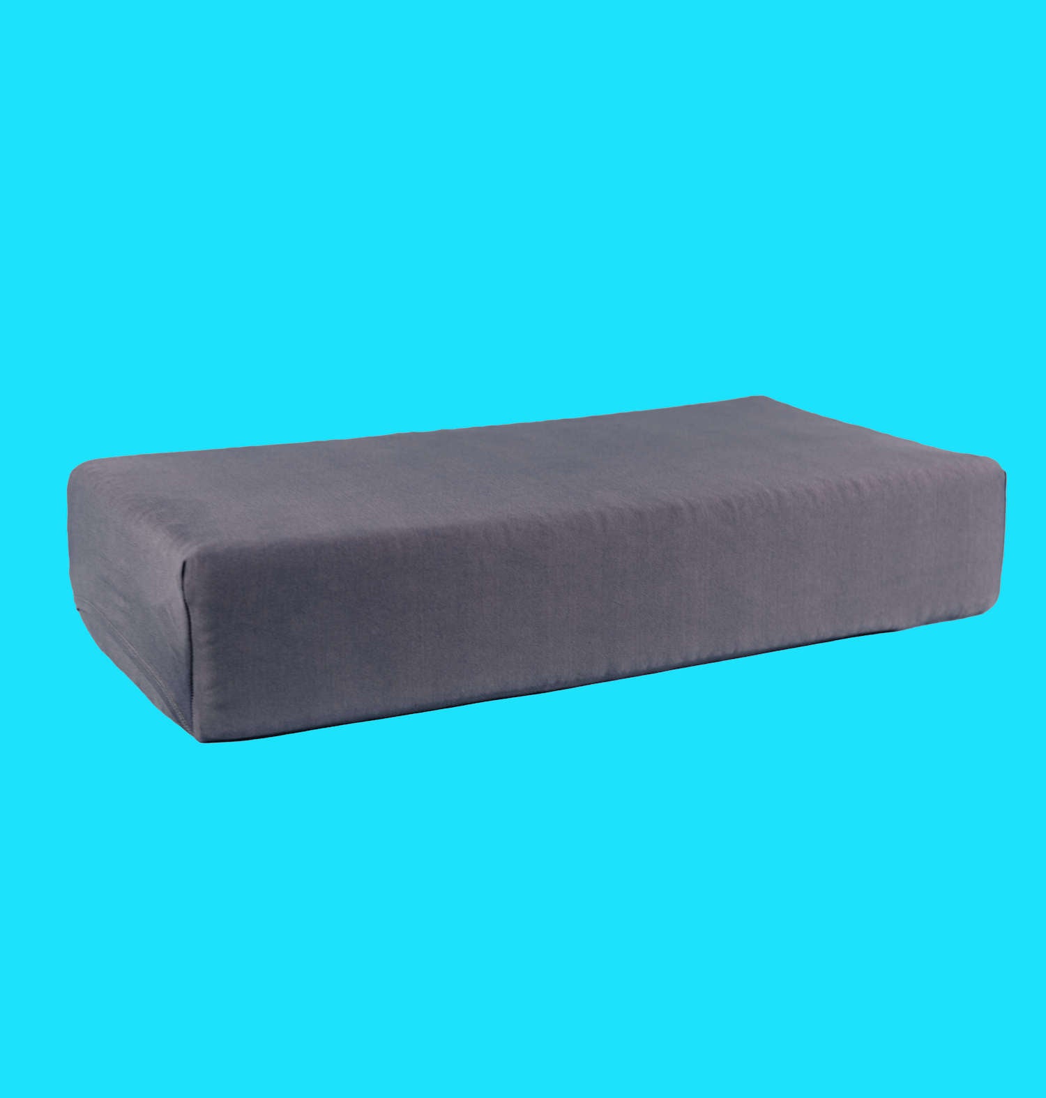 DeluxeCubePillowCaseBlueSide_1.jpg