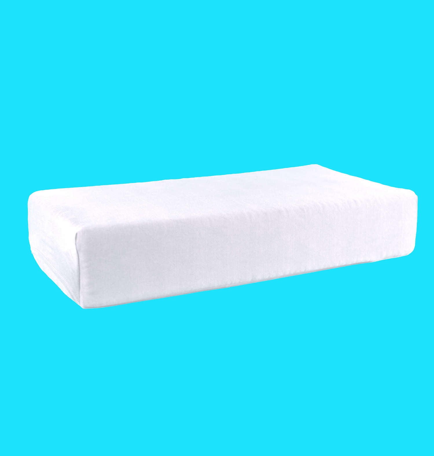 DeluxeCubePillowCaseBlueWhiteSide_1.jpg